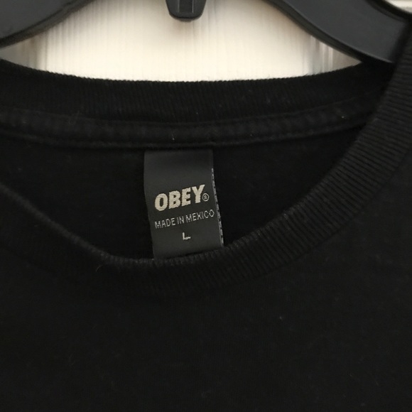 Obey tee - Picture 3 of 3